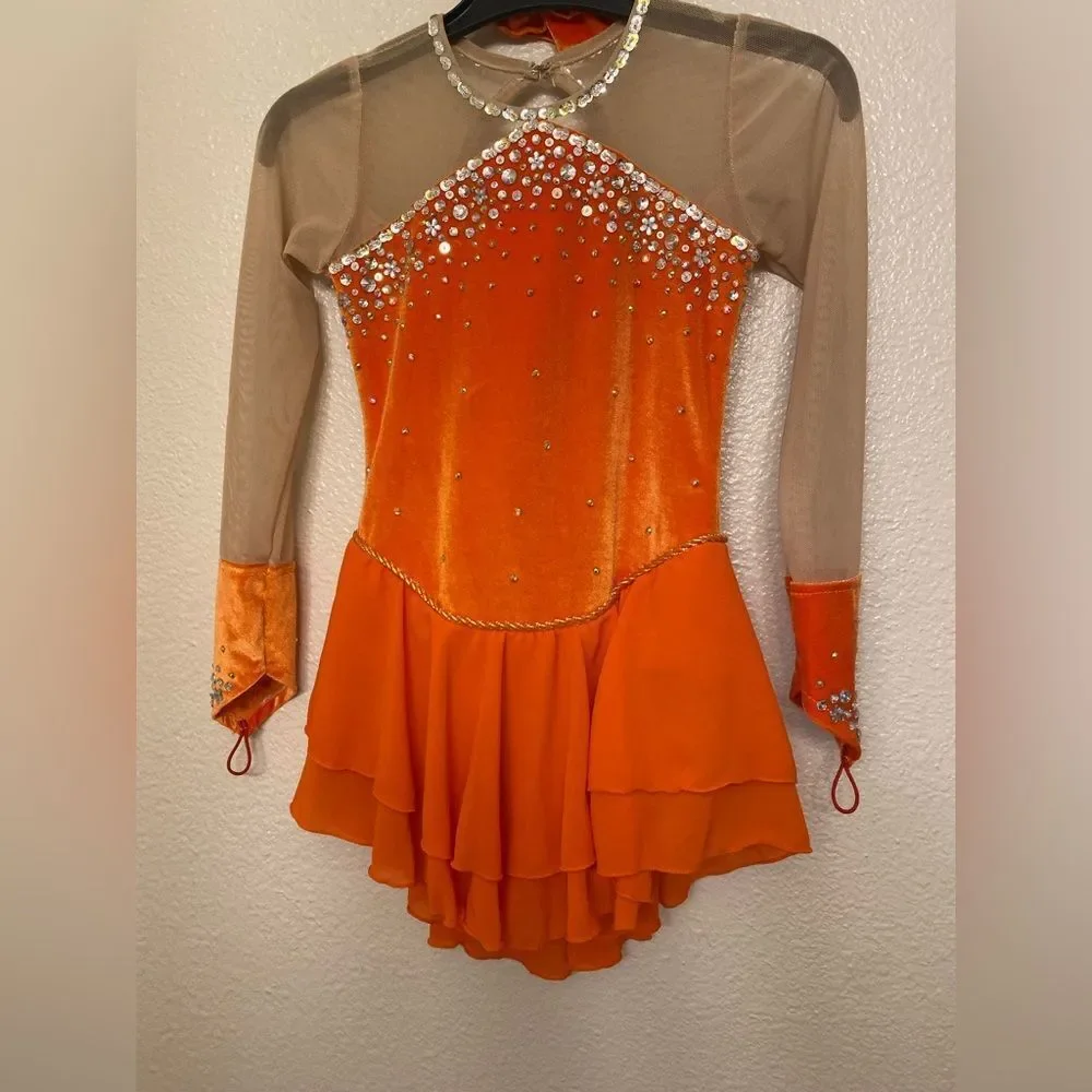 Glamour custom solo dance